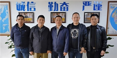 泉州市福州商会翁锦瑞会长带队莅临我司参观调研