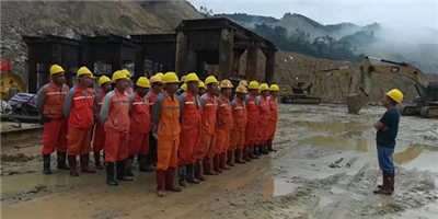 福建育华丨争分夺秒抓项目，风雨无阻谋生产！