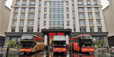 “传递育华爱，情满回乡路”——福建育华集团欢送返乡员工！